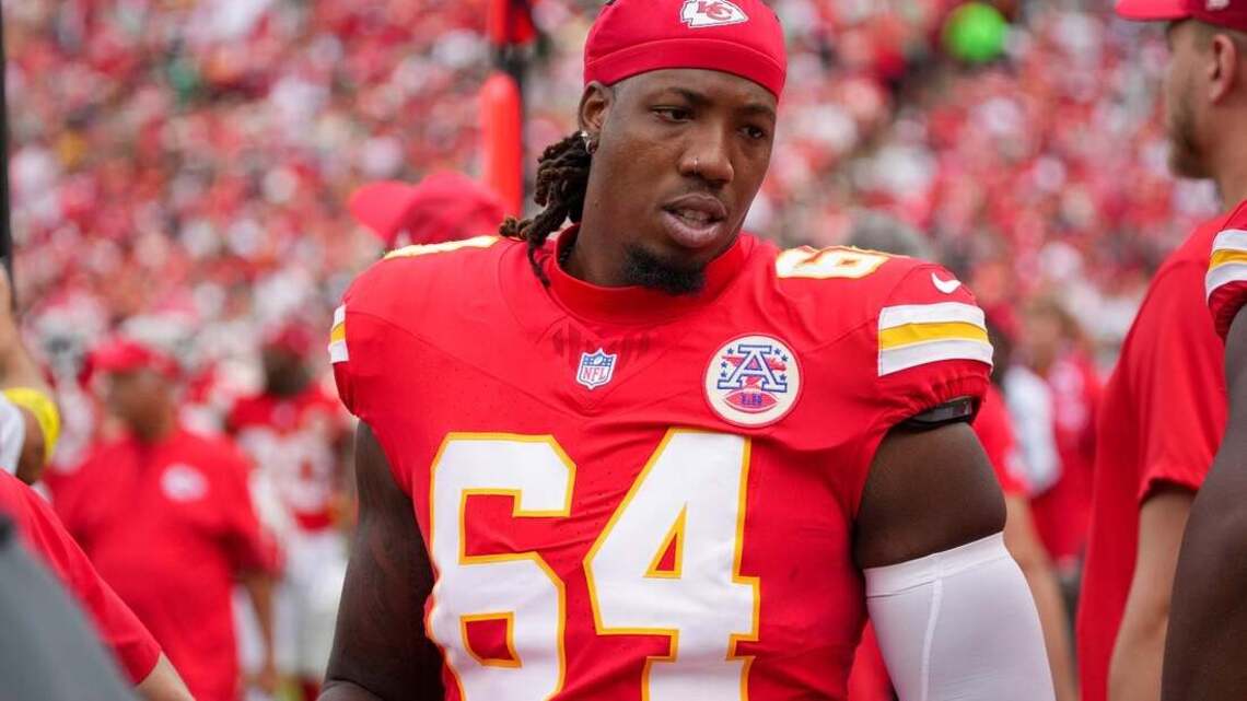 Reports: Falcons acquiring offensive lineman Morris from Chiefs