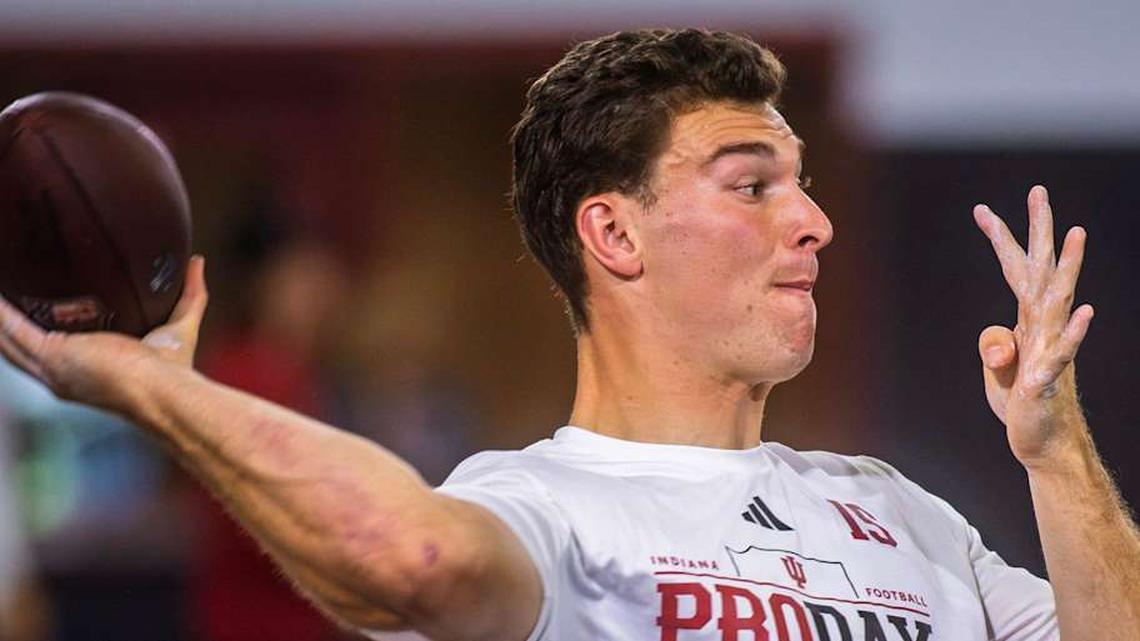  Fernando Mendoza participates in Indiana University's Pro Day at Mellencamp Pavilion on Wednesday, April 1, 2026. | Rich Janzaruk/Herald-Times / USA TODAY NETWORK via Imagn Images 