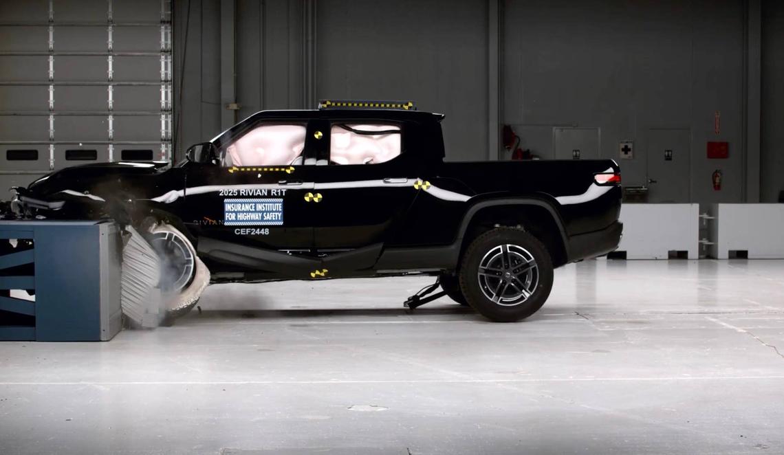  Rivian R1T crash test IIHS/YouTube