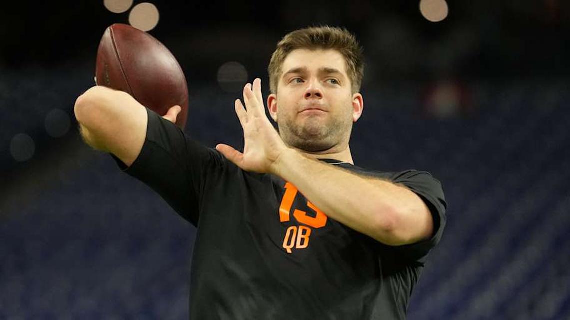  LSU quarterback Garrett Nussmeier, at one time considered one of the top signal-callers in the 2026 NFL draft, will still be available on Day 3. | Kirby Lee-Imagn Images 