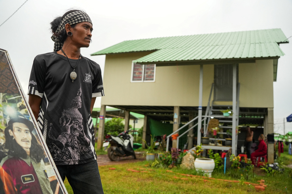 In Cambodia's 'Waiting Village', tattooist mourns trade lost to war ...