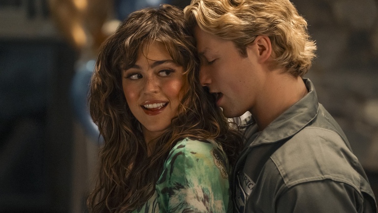 ‘Off Campus' Star Teases What Season 2 Will 'Lose' After Surprise Changes 