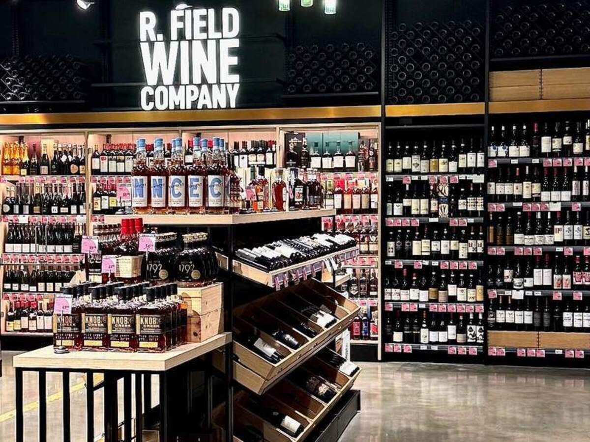  Foodland Farms Ala Moana has an extensive selection of bourbons. Photo credit: L. Perry 