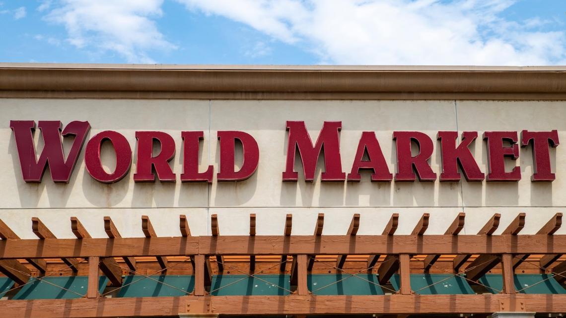 World Market's Durable and Beautiful 3-Piece Folding Outdoor Dining Set Is a Small Space Game Changer 