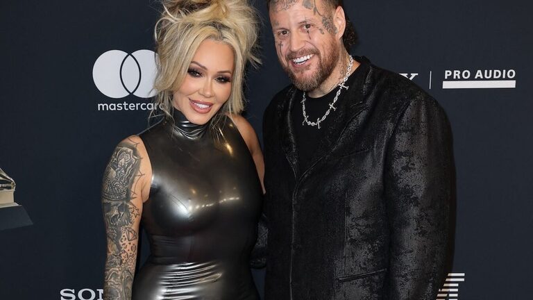 Bunnie Xo Slammed Split Rumors Before Jelly Roll Filed for Divorce 