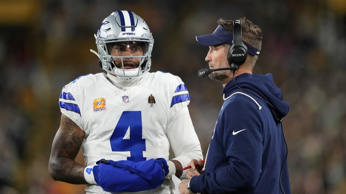 Brian Schottenheimer Can't Go Back to 15 Runs After the Cowboys' 38-Carry Win Over the Eagles 