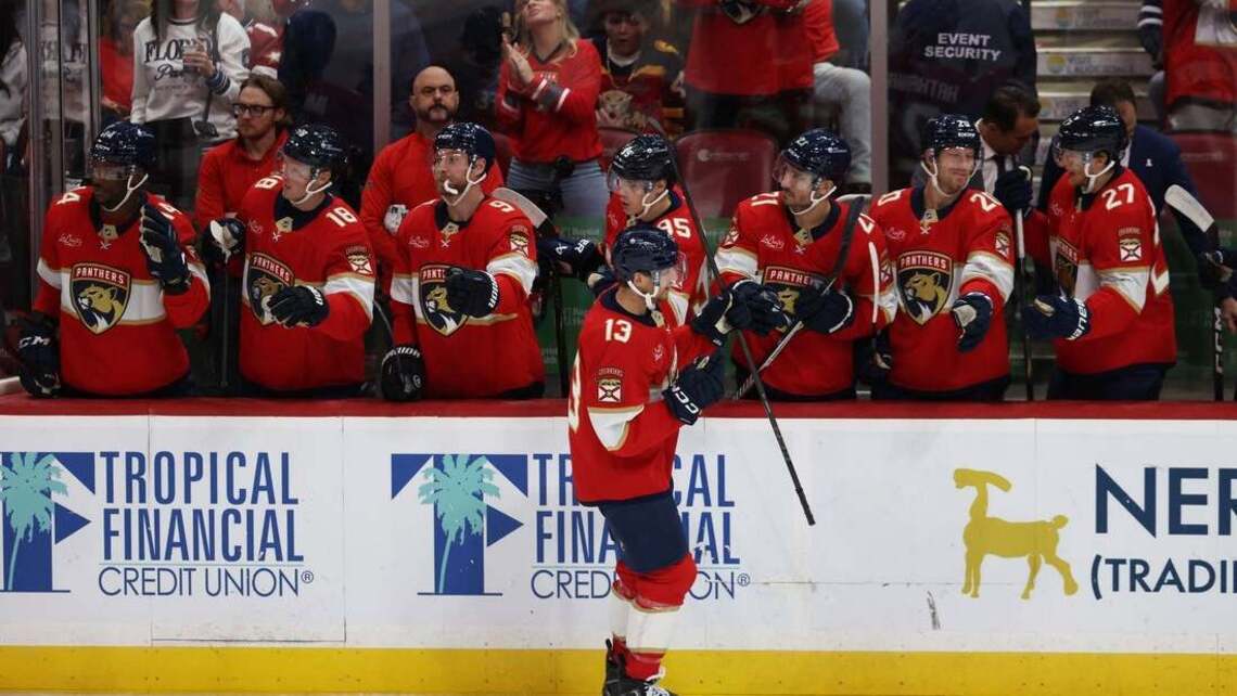 NHL roundup: Panthers make history with third straight natural hat trick