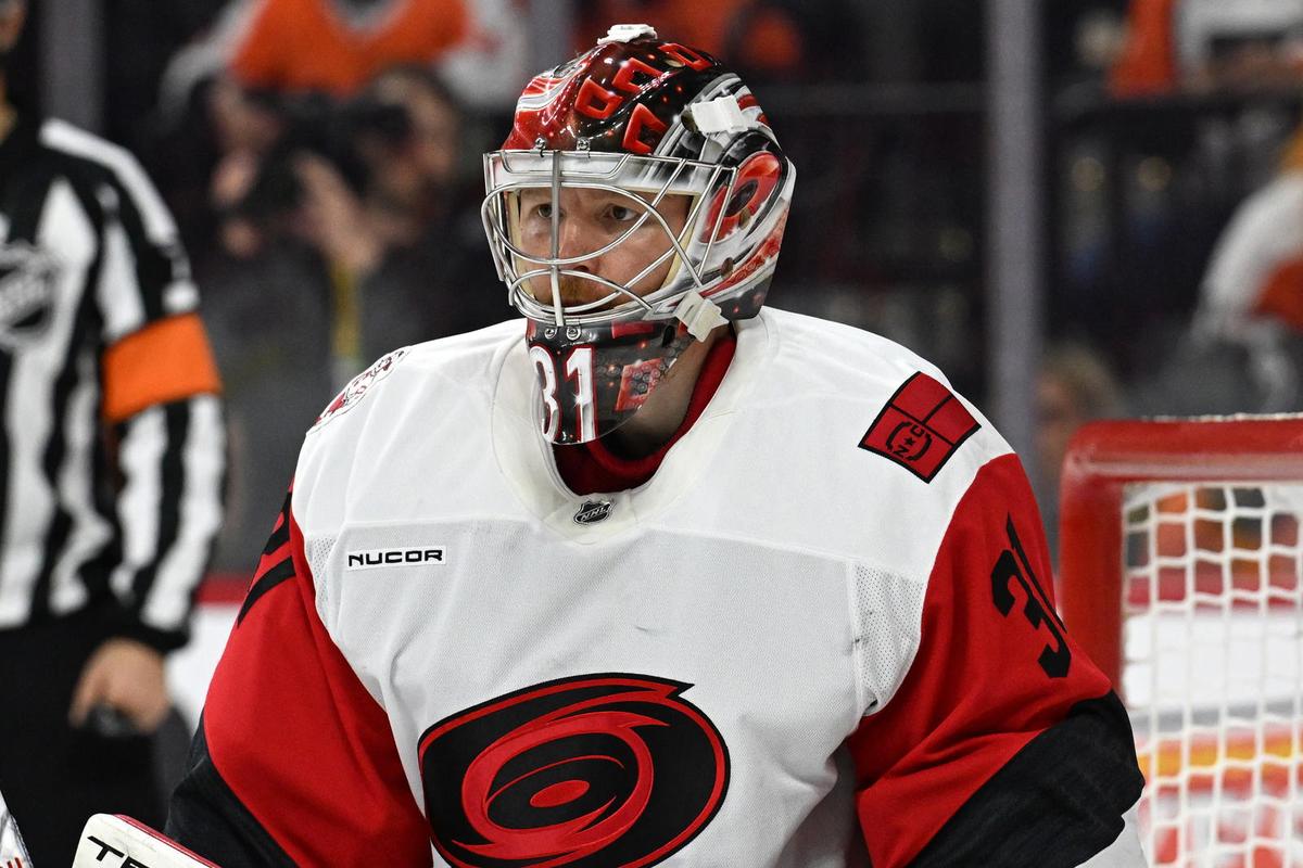  Hurricanes Goalie Ranked Among NHL's Best Pending UFAs 