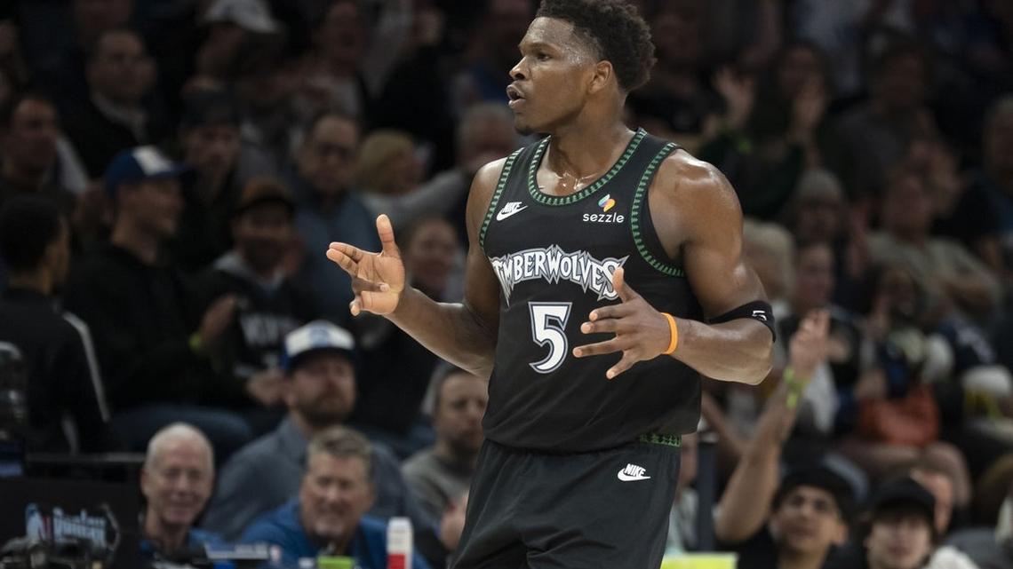 Anthony Edwards riding hot streak as Wolves face Raptors 
