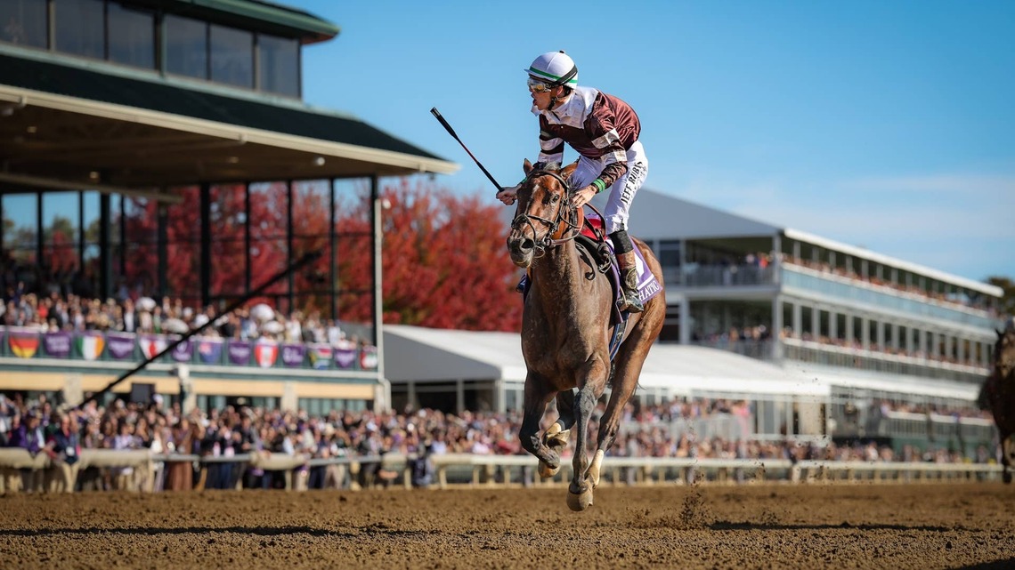 Emphatic Puts On A Show In Breeders' Cup Juvenile Fillies 