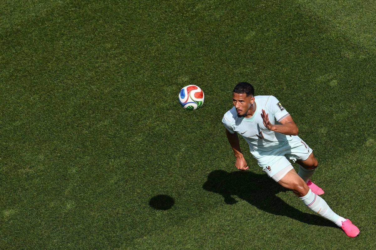  France's defender #17 William Saliba controls the ball during the 2026 World Cup football tournament quarter-final match between France and Morocco at Boston Stadium in Foxborough on July 9, 2026. (Photo by ANGELA WEISS / AFP via Getty Images) Photo by ANGELA WEISS / AFP via Getty Images