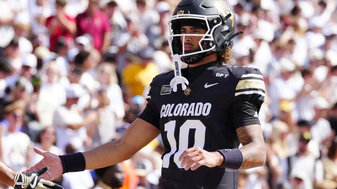 Julian Lewis accounts for 5 TDs as Colorado routs Weber State 