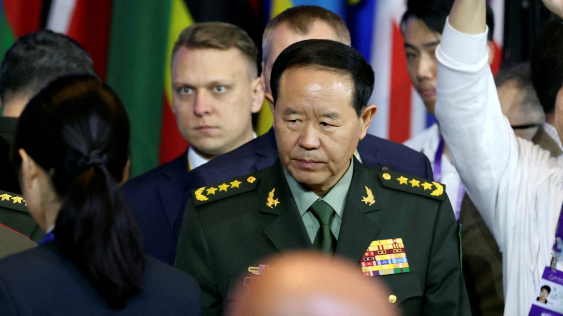 China removes two top generals from supreme military command body