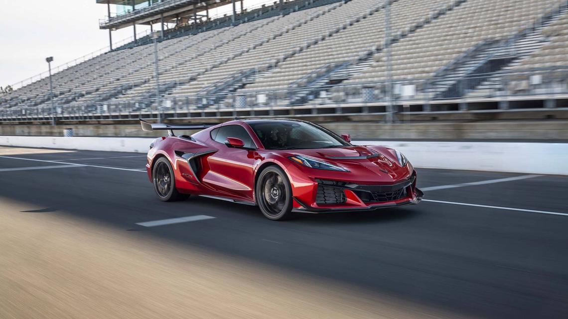 This Is How The C8 Corvette Redefined American Sports Cars 