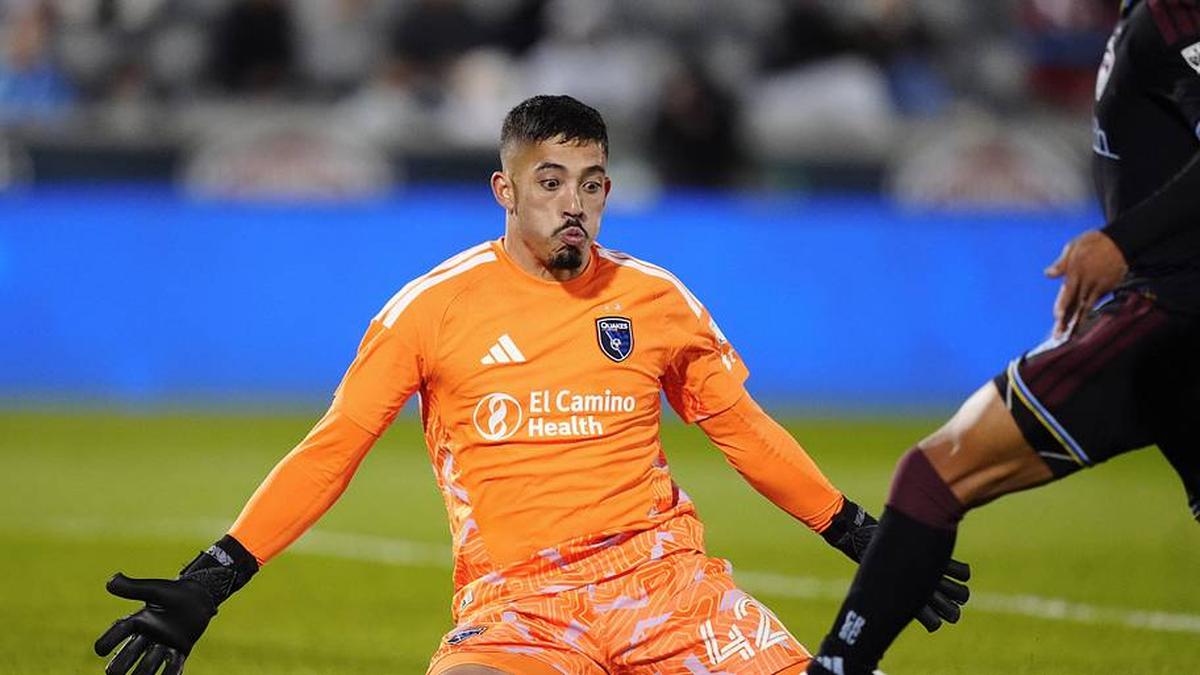  Dániel and the San Jose Earthquakes have fallen on hard times over the last two weeks. | Ron Chenoy-Imagn Images 