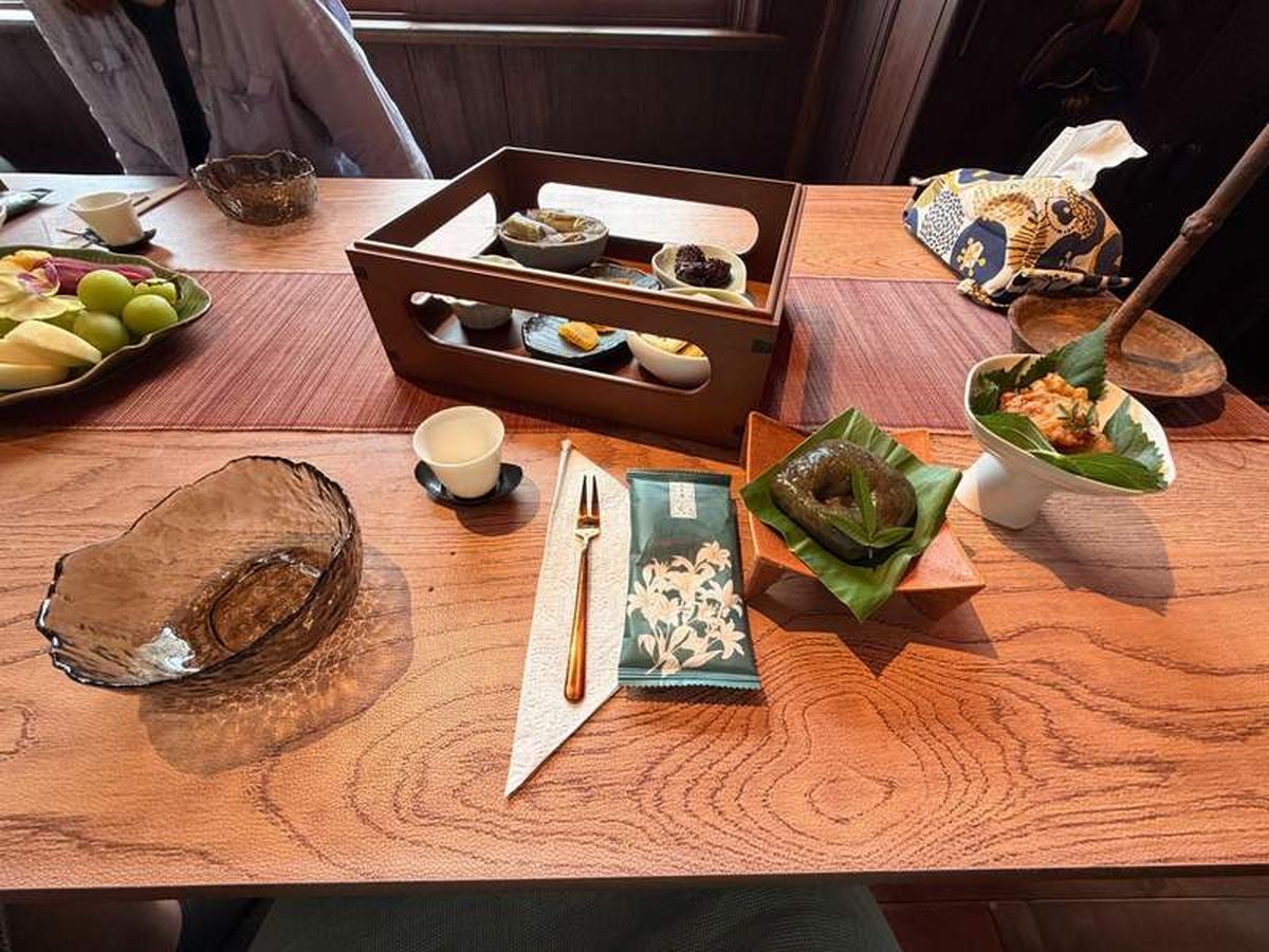  The lovely tea service at Jingtong Ancient Art Life. Photo credit: Marguerite "Peggy" Cleveland 