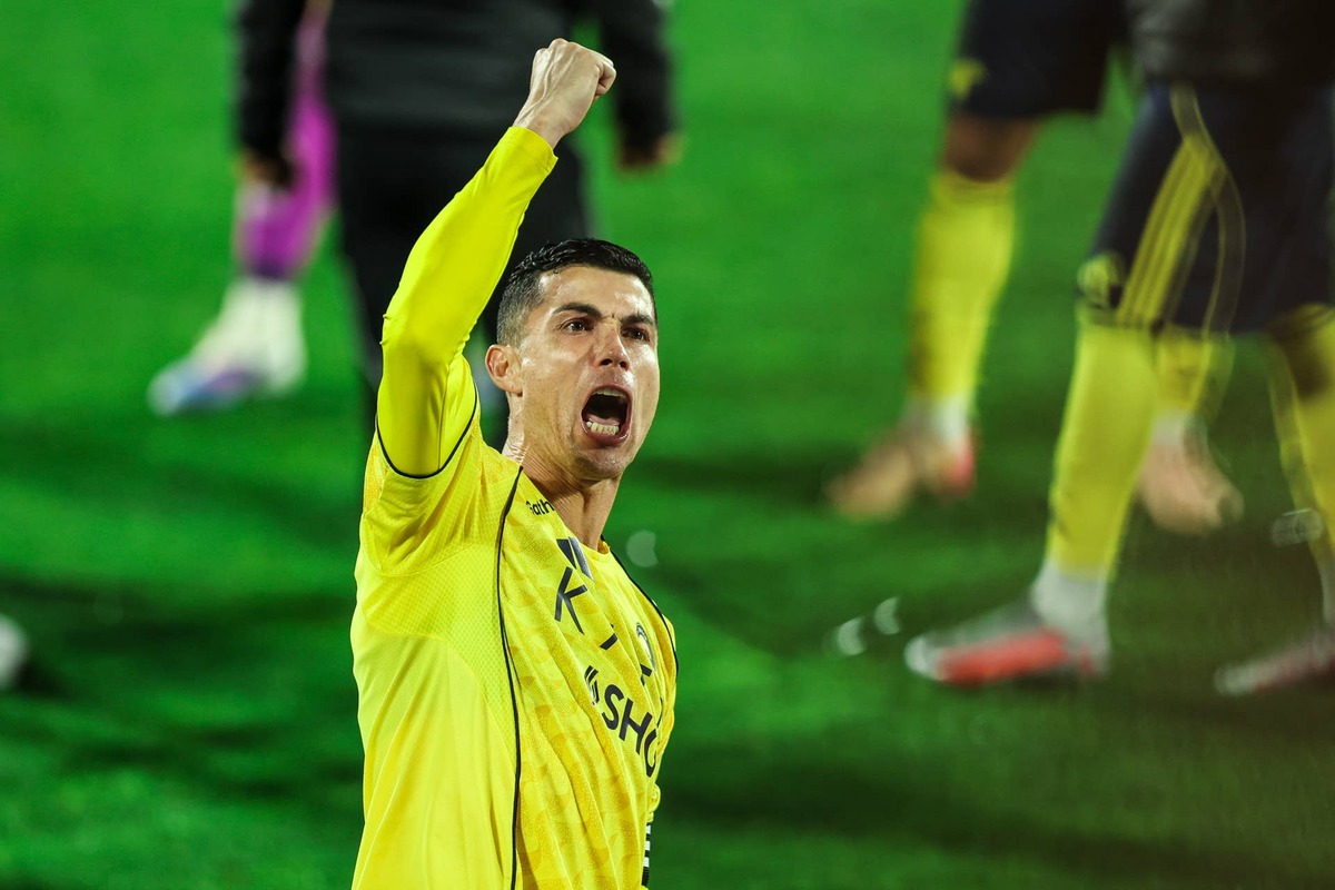  Cristiano Ronaldo celebrates after winning the Saudi pro league match between Damac and Al Nassr. Photo by Yasser Bakhsh/Getty Images