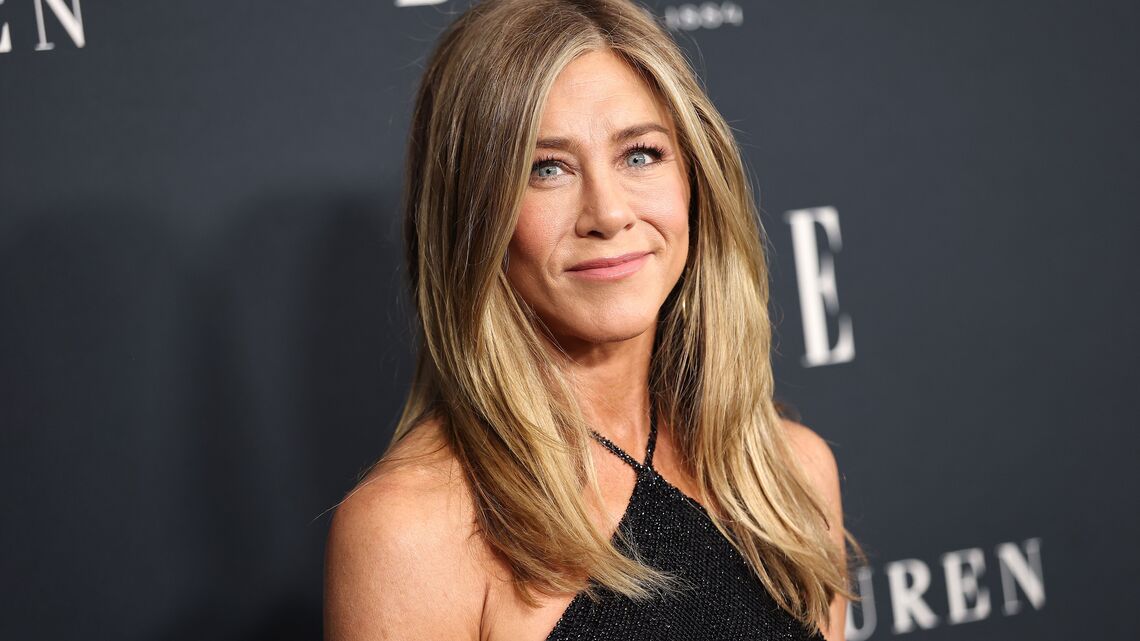 Jennifer Aniston's Latest Take on Cargo Pants Is Her Chicest Yet 