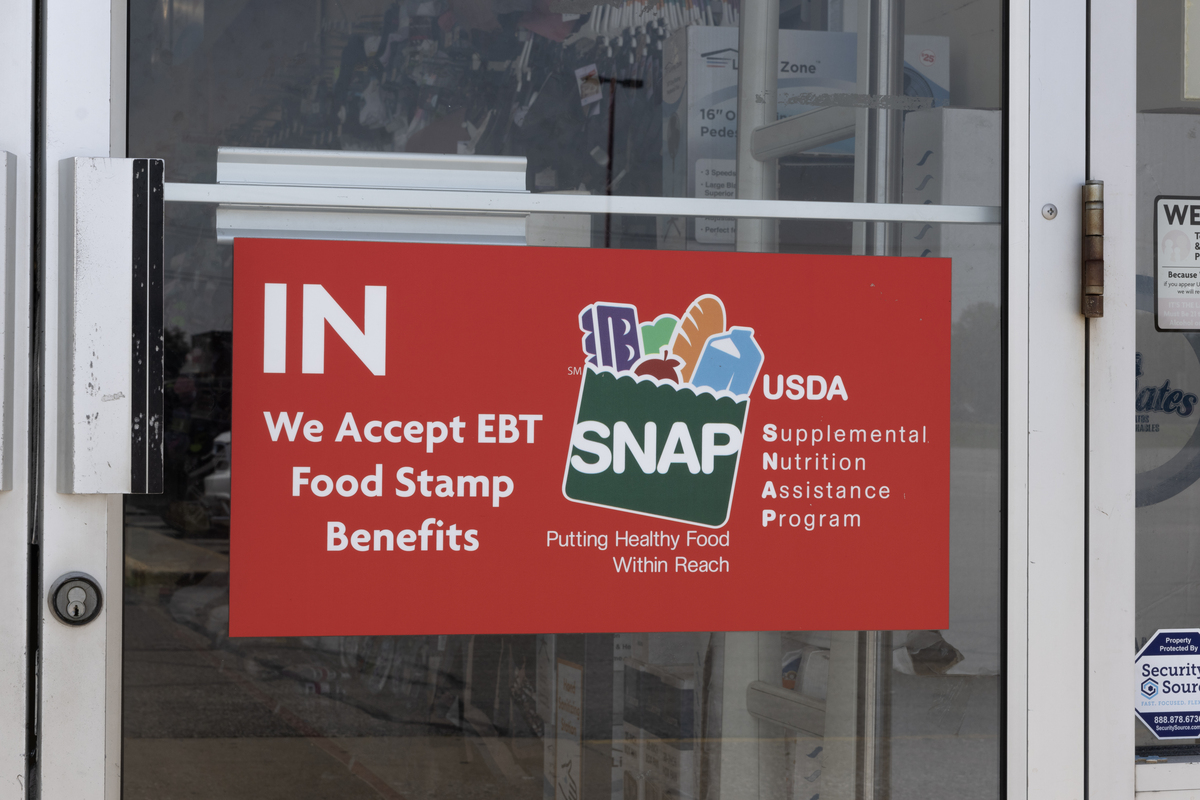  SNAP and EBT Accepted here sign. SNAP benefits help disadvantaged families. 