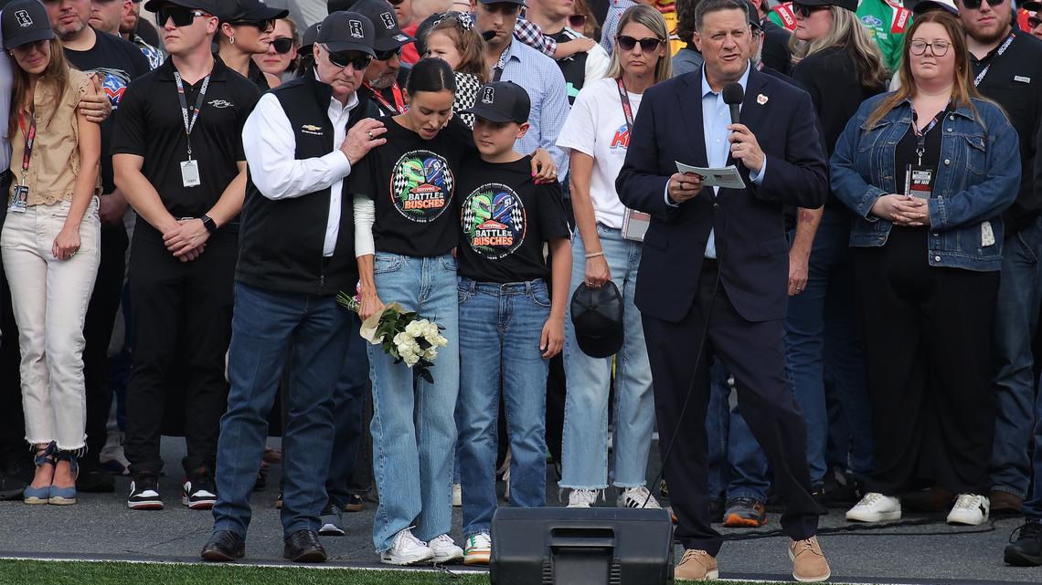 Kyle Larson's Son Comforts Brexton Busch Before Moment of Silence for His Dad 