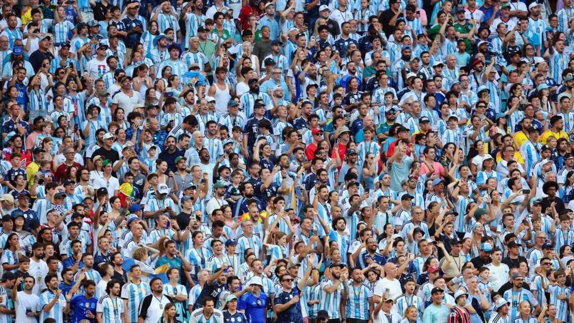 Pro-Argentina crowd helps spur dramatic win over Cape Verde 