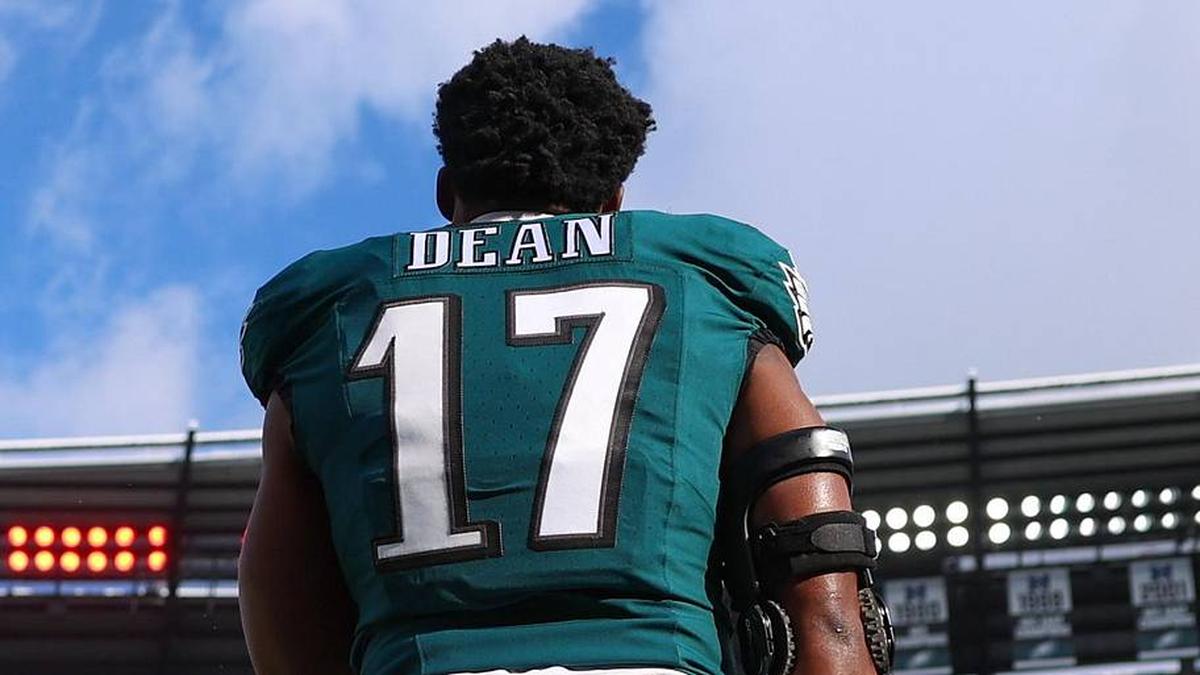  Dec 14, 2025; Philadelphia, Pennsylvania, USA; Philadelphia Eagles linebacker Nakobe Dean (17) stands during the National Anthem before the game against the Las Vegas Raiders at Lincoln Financial Field. Mandatory Credit: Bill Streicher-Imagn Images | Bill Streicher-Imagn Images 