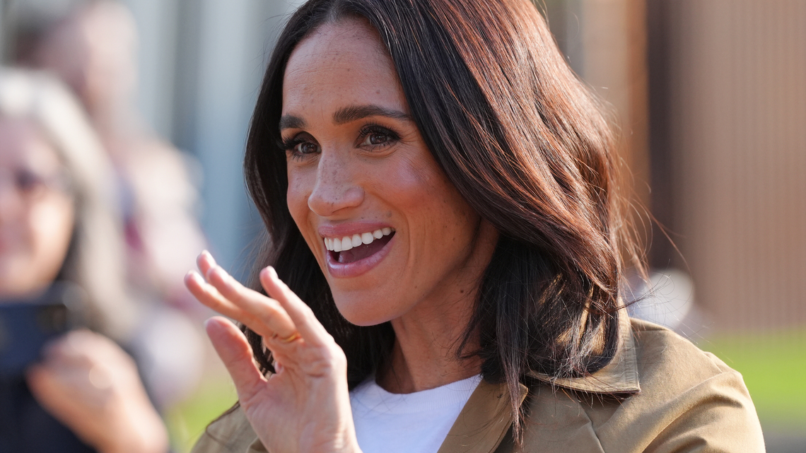 Meghan Markle's Rich-Girl Swimsuit Look Is Surprisingly Slimming 