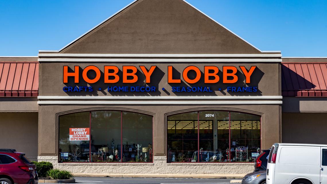Hobby Lobby's Retro $7 Kitchen Essential Is a Vibrant Pop of Spring Color 
