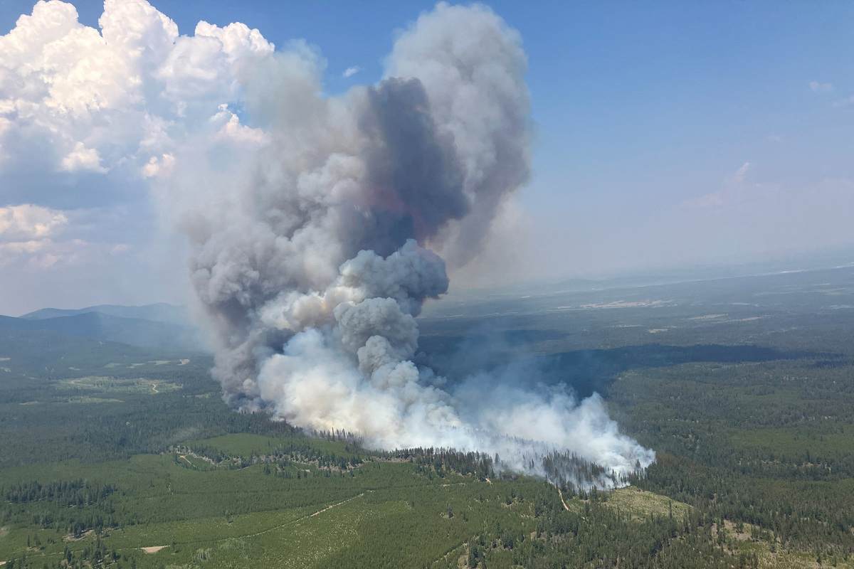 Smoke rises from the Fiftynine Creek wildfire, which the BC Wildfire service suspects was caused by a lightning strike, west of Cache Creek, British Columbia, Canada July 17, 2026 in an aerial photograph.  BC Wildfire/Handout via REUTERS.