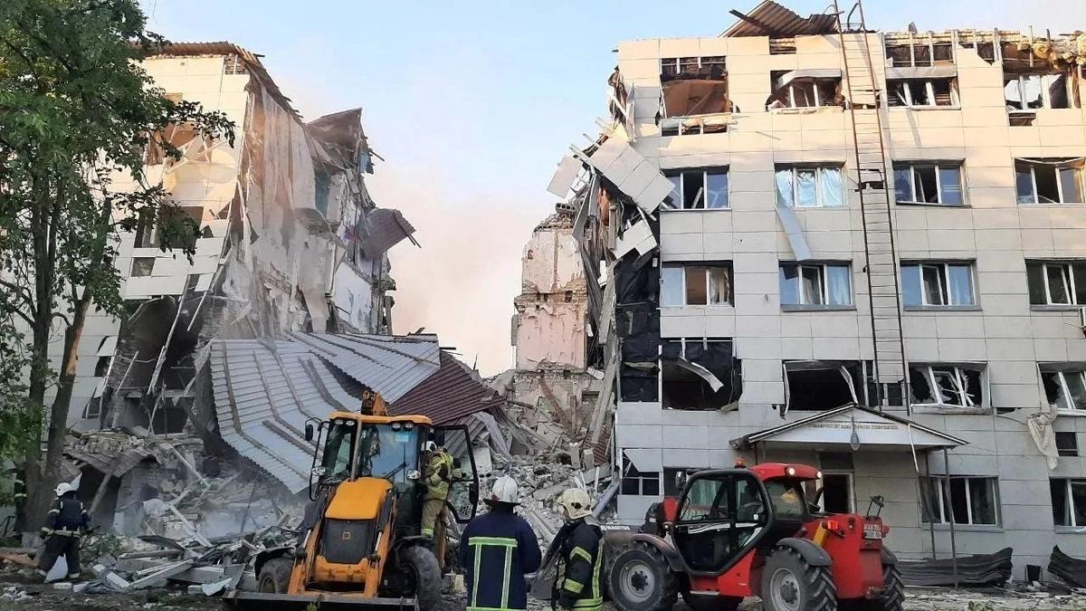 Rescuers work at the scene near a destroyed dormitory building of the Starobilsk College of Luhansk Pedagogical University following an overnight attack, what Russian-installed authorities called a Ukrainian drone strike, in the course of the Russia-Ukraine conflict in the town of Starobilsk (Starobelsk) in the Luhansk region, a Russian-controlled area of Ukraine, May 22, 2026. Leonid Pasechnik, head of the Russian-controlled parts of the Luhansk Region/Handout via REUTERS