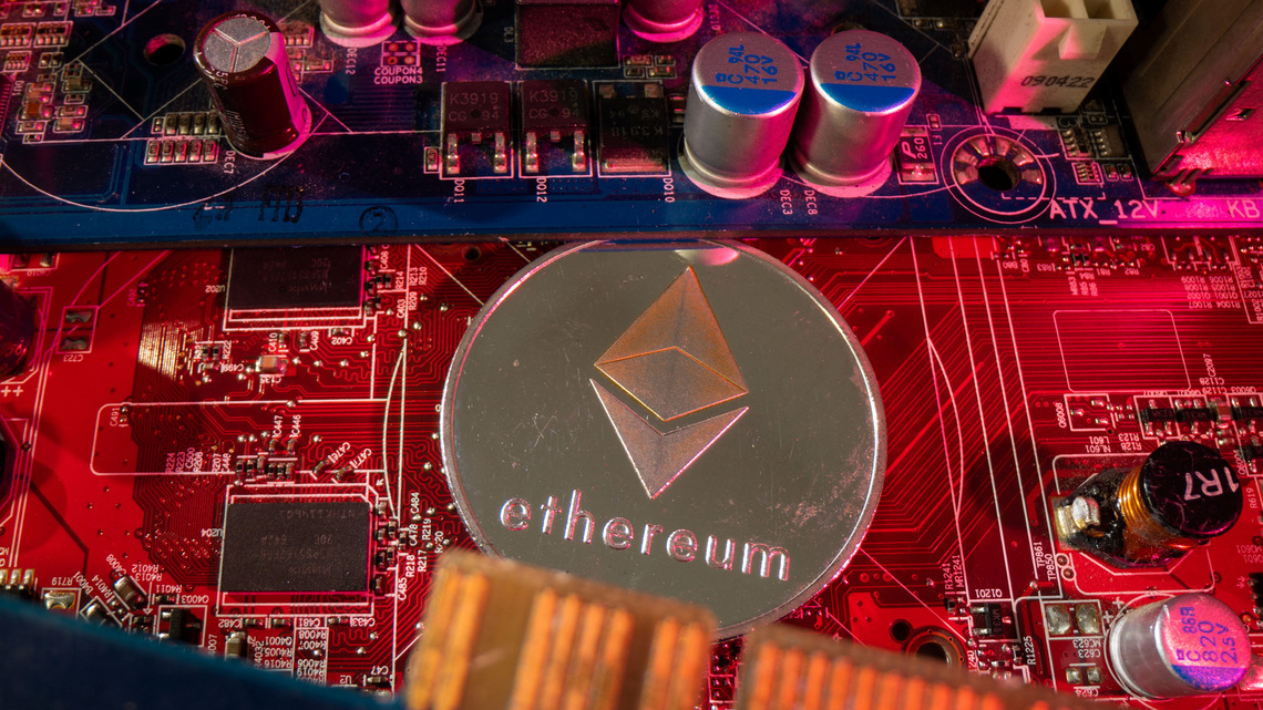 Cryptocurrency chief facing extradition from UK to US on fraud charges