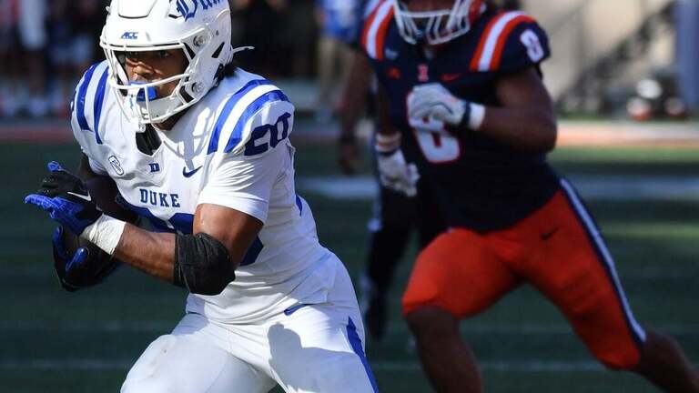 Nate Sheppard dominates again as Duke comes back, outlasts Illinois