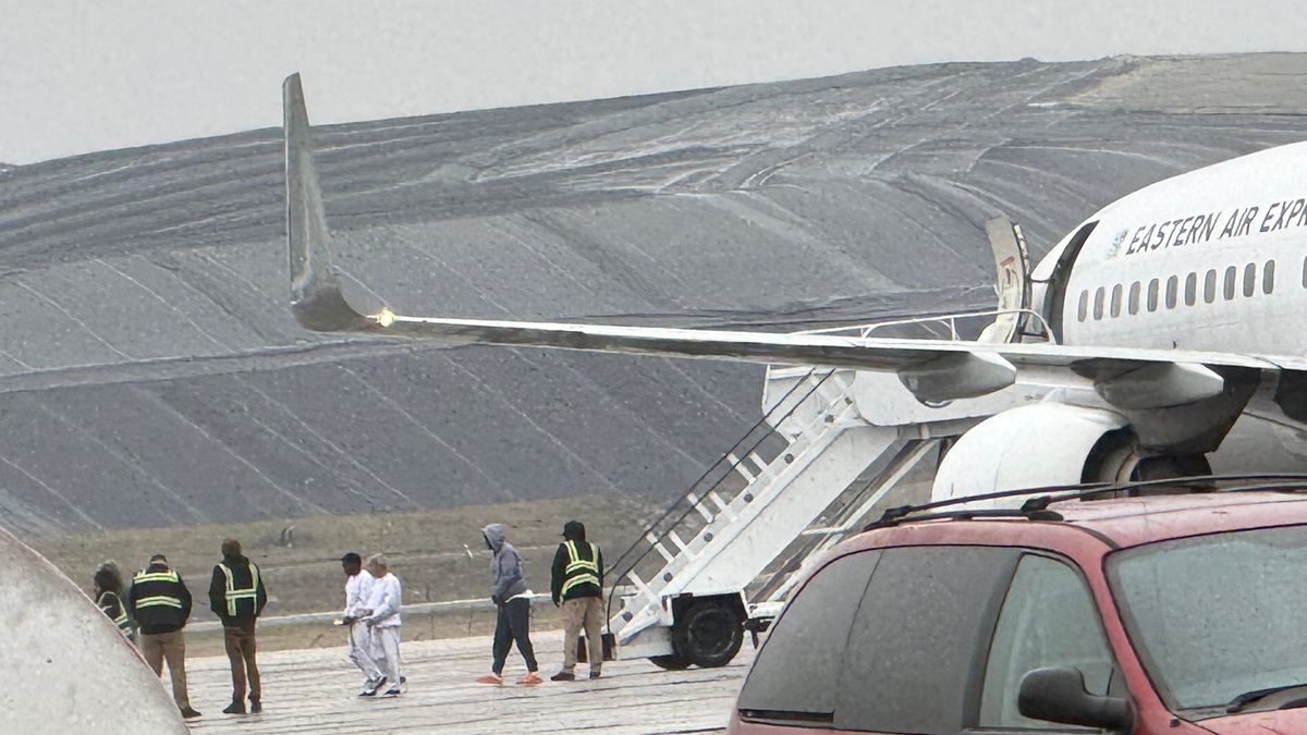 ICE flights rise 70% as advocates ask Wayne County for transparency