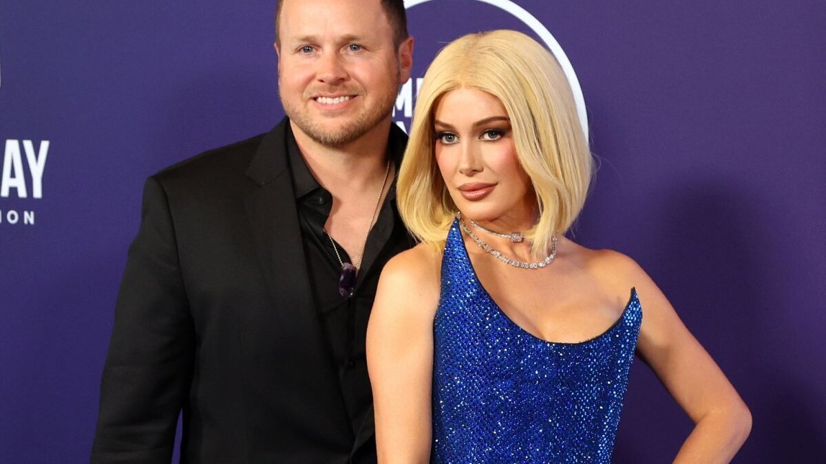 Spencer Pratt and Heidi Montag arrive for the American Music Awards at the Fontainebleau Las Vegas in 2025.