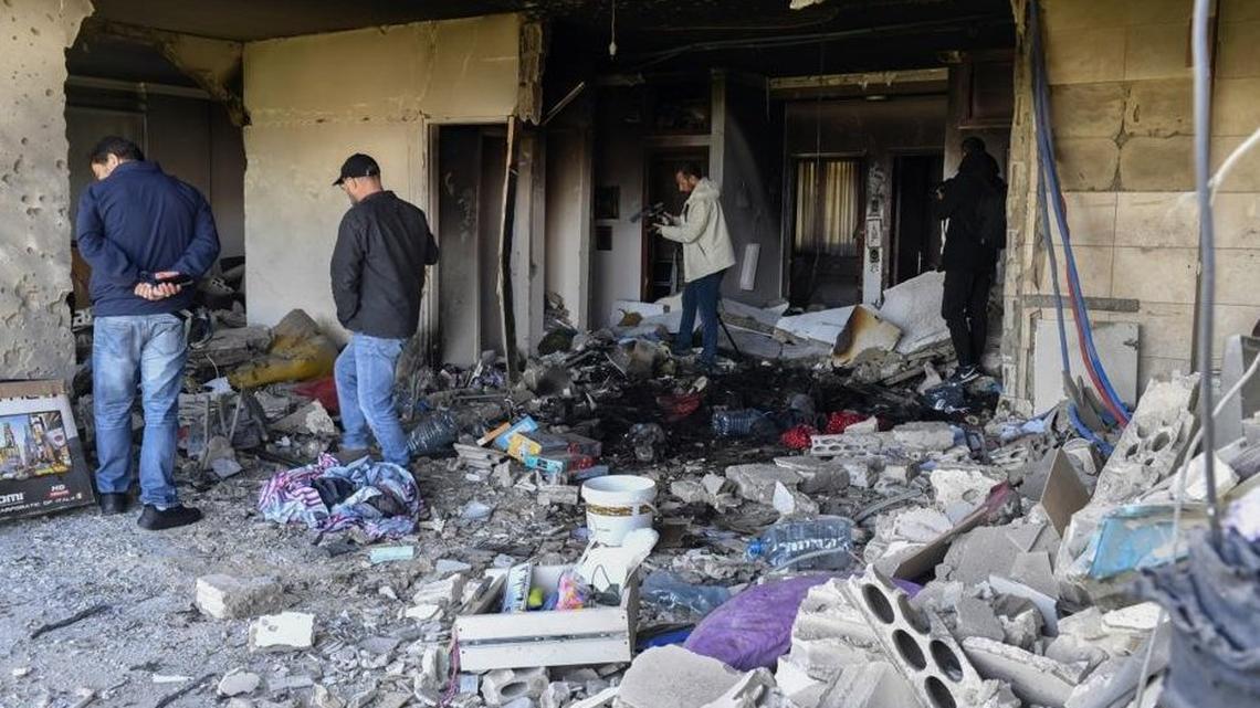 Analysis: Israel's forced displacement deepens Lebanon's crisis 