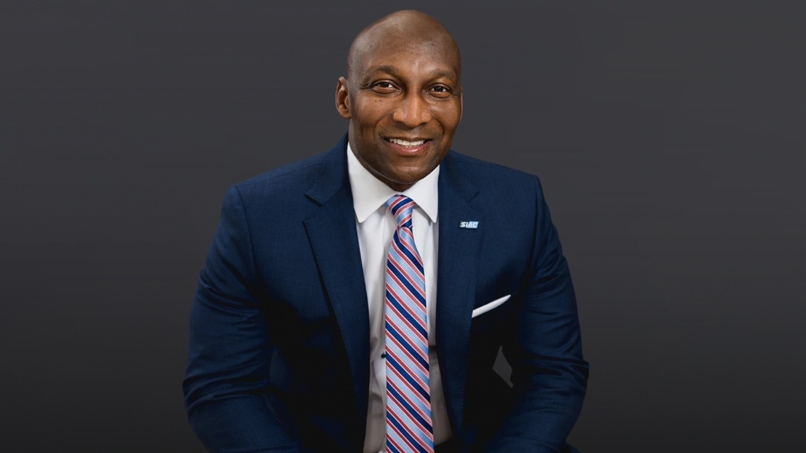 SIAC commissioner lands extension 