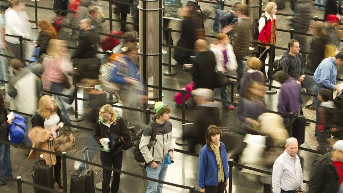 Shutdown creates long TSA waits at airports as Spring Break starts 