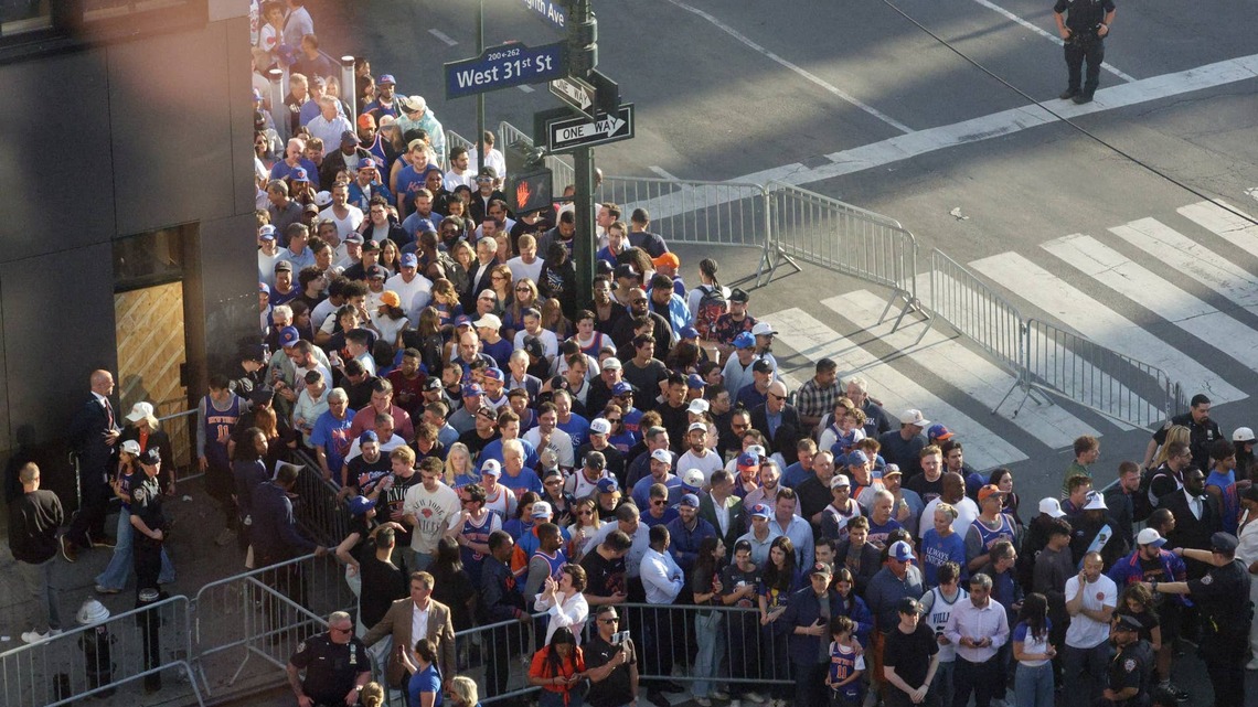 21 Knicks Fans Taken Into Custody After Game 3 Loss 