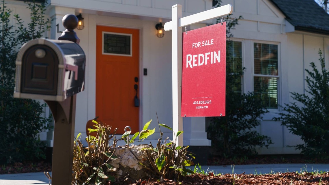 Redfin: Home asking prices fall for the first time in 7 months 