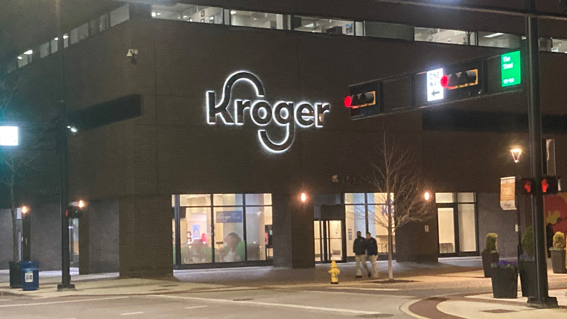 Kroger tests return to 24-hour stores 