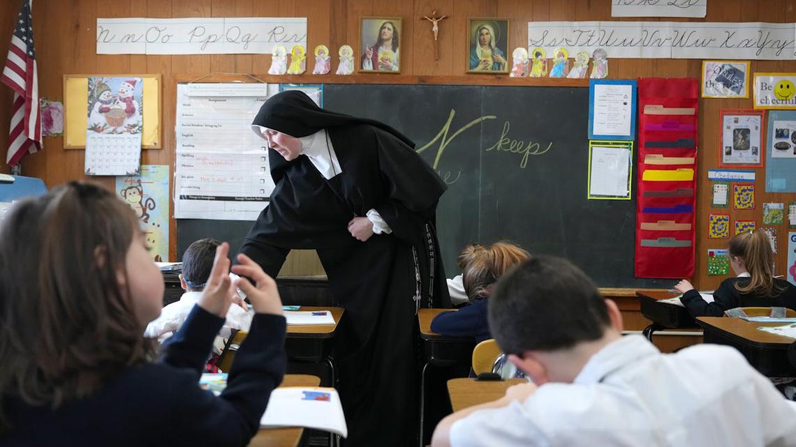 Cursive comeback? Minnesota bill would require script handwriting lessons in schools 