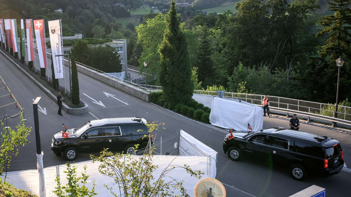 The motorcade transporting US Vice President JD Vance arrives at the Buergenstock luxury hotel complex overlooking Lake Lucerne, Switzerland, on June 21, 2026, ahead of high-level talks aimed at advancing a deal to end the Middle East conflict.  Fabrice Coffrini/Pool via REUTERS