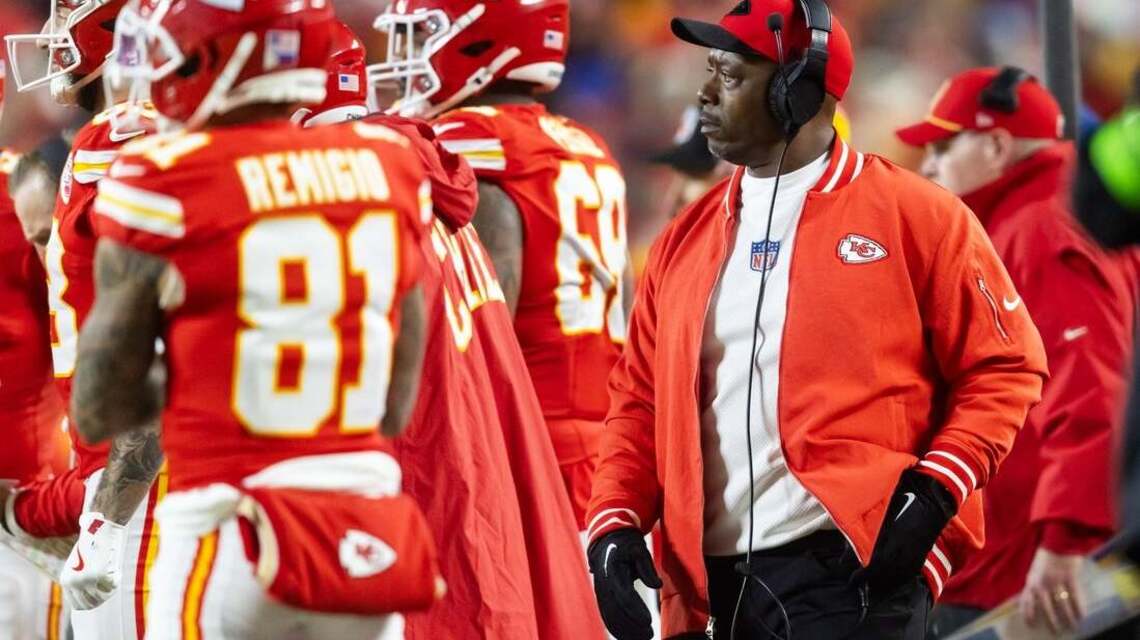 Report: NFL will not discipline Chiefs DBs coach Dave Merritt 
