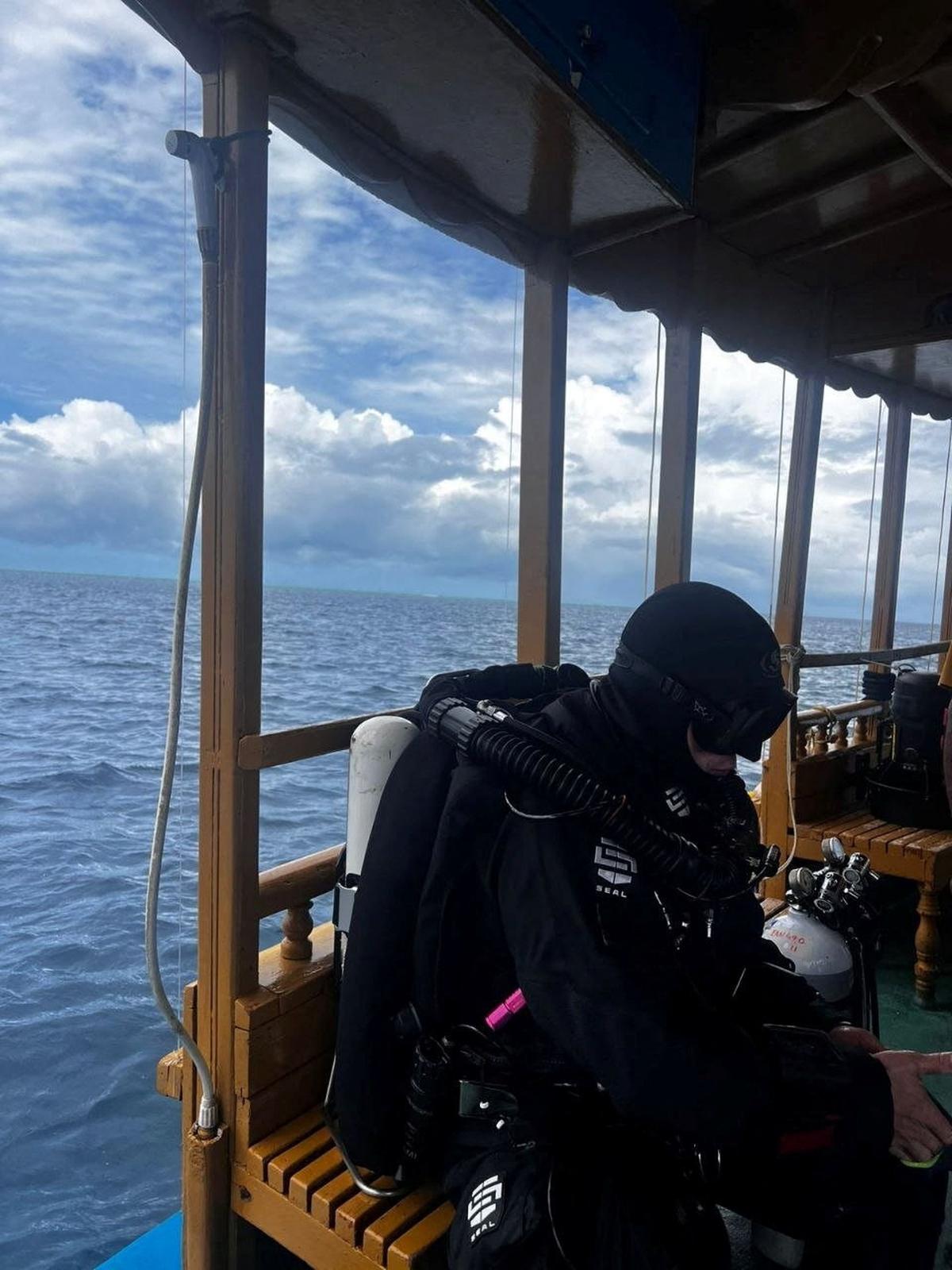 A diver from Finland prepares to take part in a recovery operation for last two bodies of Italian scuba divers who died in an accident in underwater caves near Vaavu Atoll, Maldives, in this handout photo released on May 20, 2026. Maldives President’s Office/ Handout via REUTERS