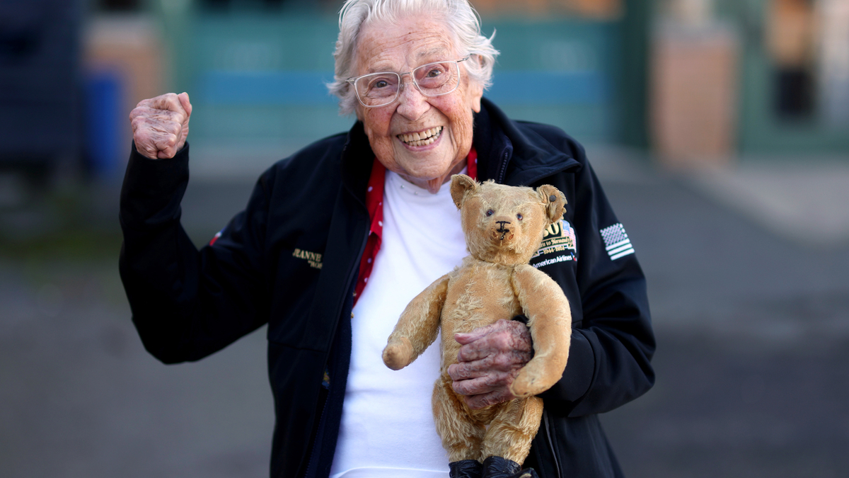 Beloved ‘Rosie' Jeanne Gibson dies at 100