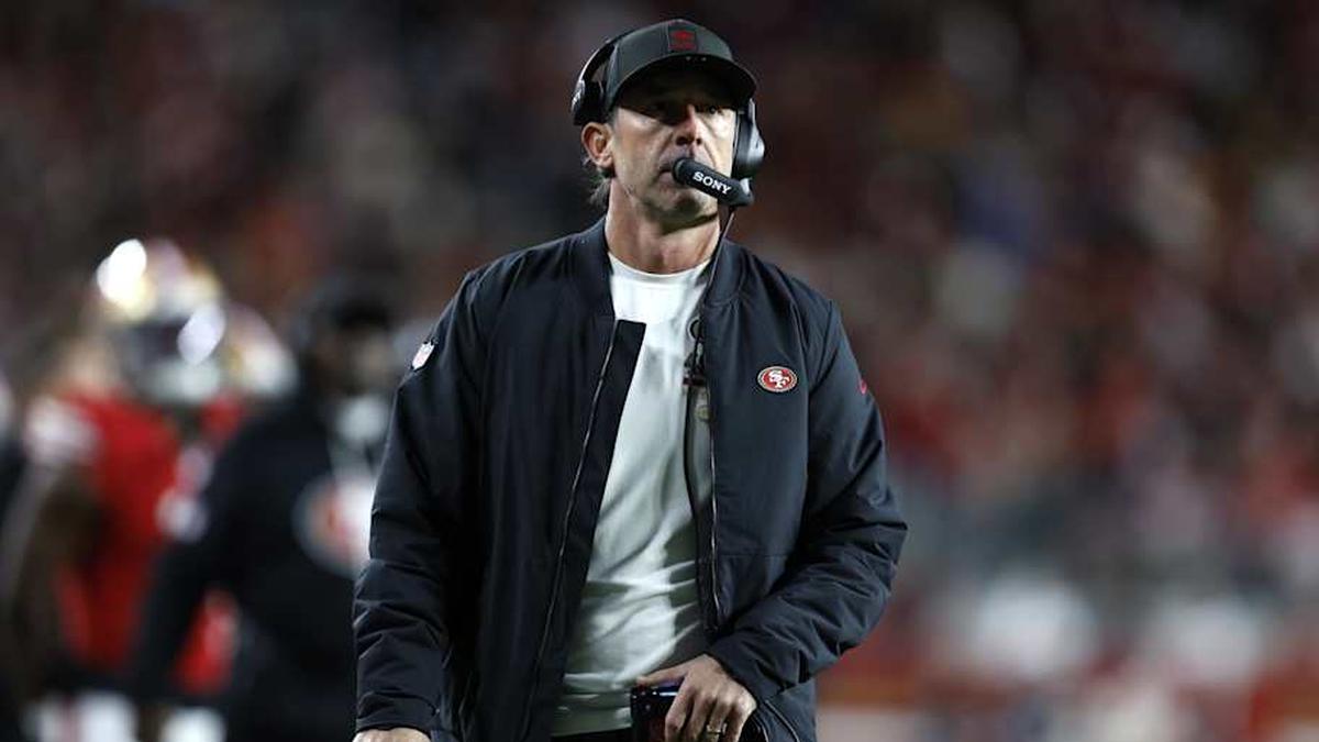  Dec 28, 2025; Santa Clara, California, USA; San Francisco 49ers head coach Kyle Shanahan looks on in the first half against the Chicago Bears at Levi's Stadium. Mandatory Credit: Sergio Estrada-Imagn Images | Sergio Estrada-Imagn Images 