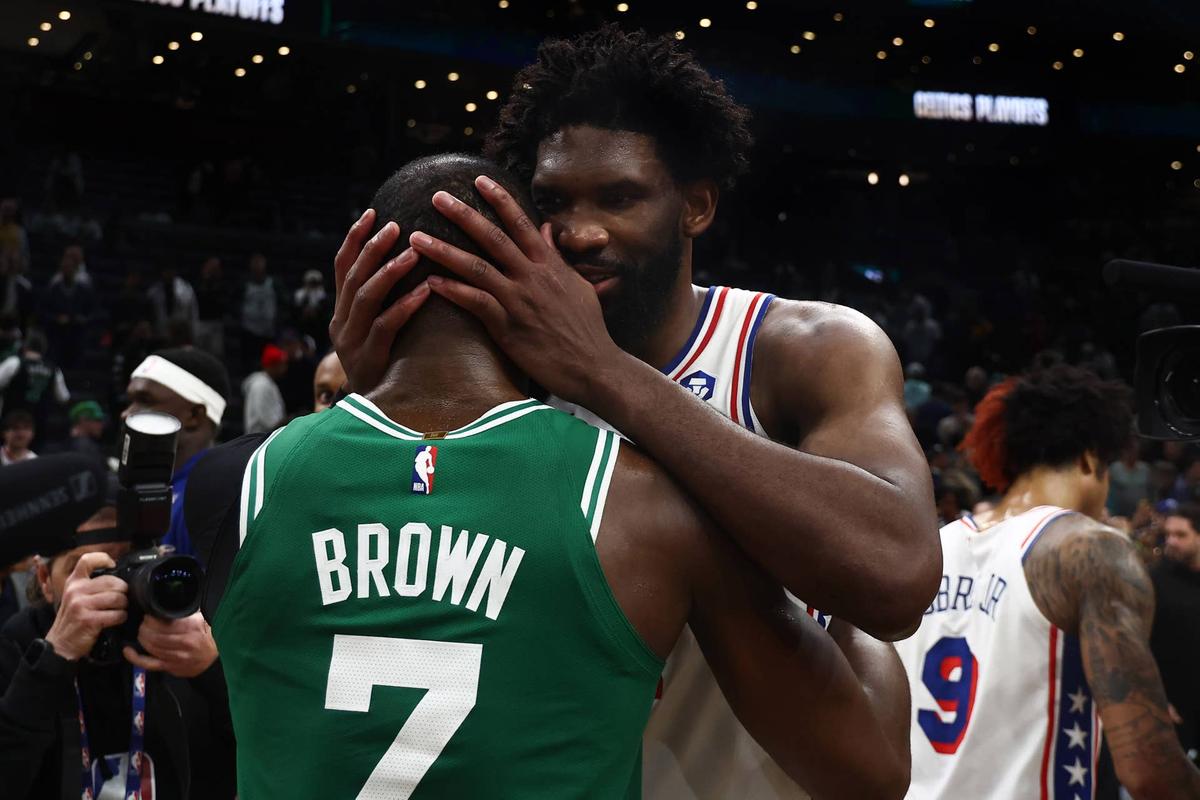  Boston Celtics' Jaylen Brown and Philadelphia 76ers' Joel Embiid greet each other after game Winslow Townson-Imagn Images
