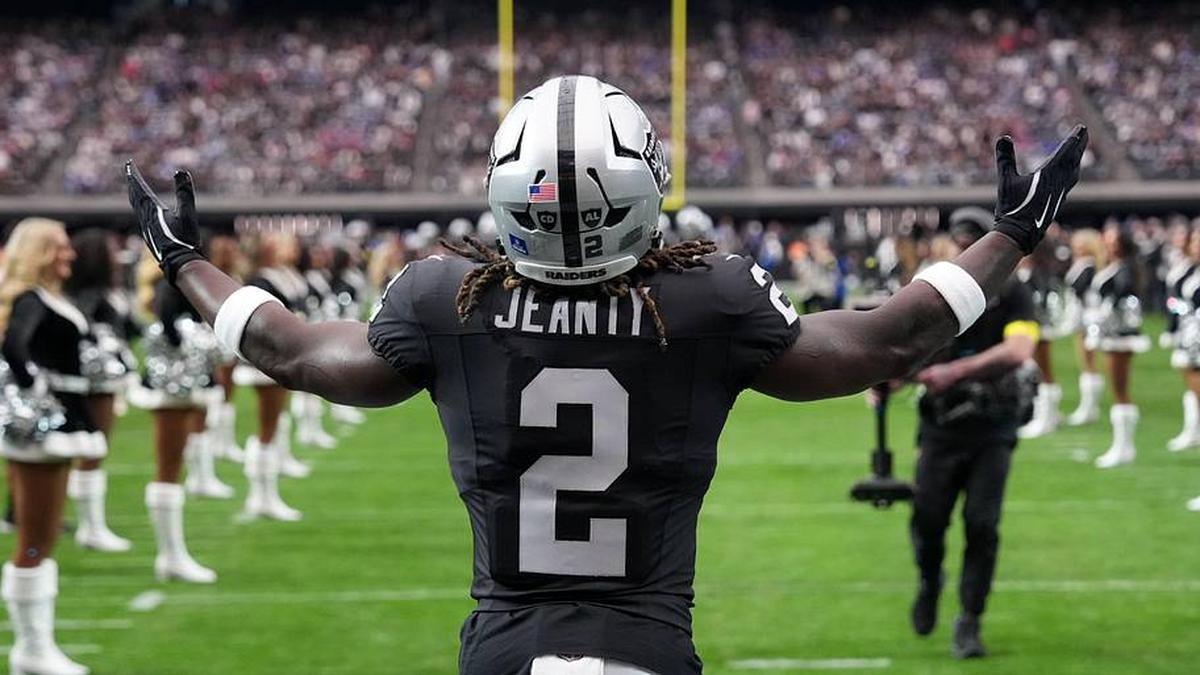  Dec 28, 2025; Paradise, Nevada, USA; Las Vegas Raiders running back Ashton Jeanty (2) enters the field before the game against the New York Giants at Allegiant Stadium. Mandatory Credit: Kirby Lee-Imagn Images | Kirby Lee-Imagn Images 