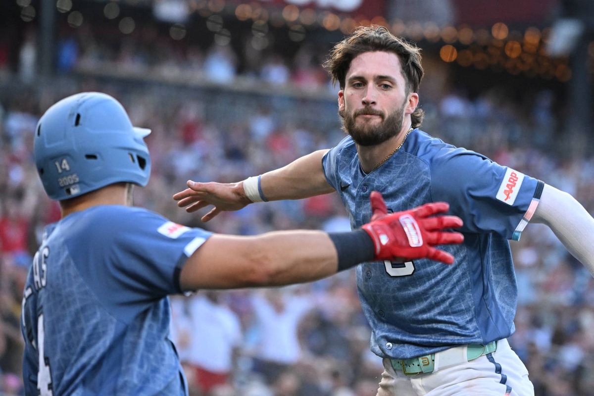  Dylan Crews shows Washington Nationals' improved offensive profile through stronger contact metrics and power development. Rafael Suanes-Imagn Images