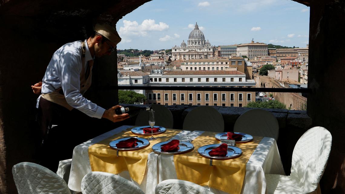 Italy services costs rise at fastest pace in over three years, PMI shows 